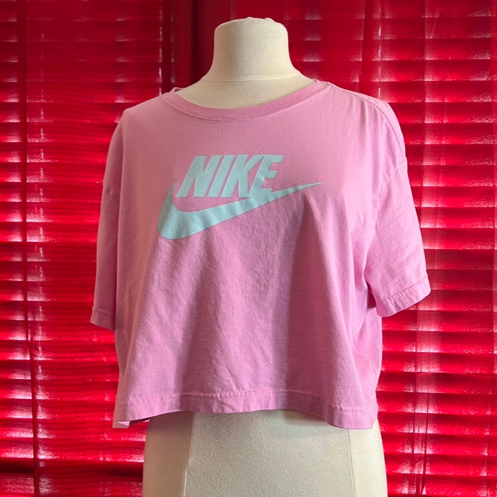 Nike Crop T-Shirt